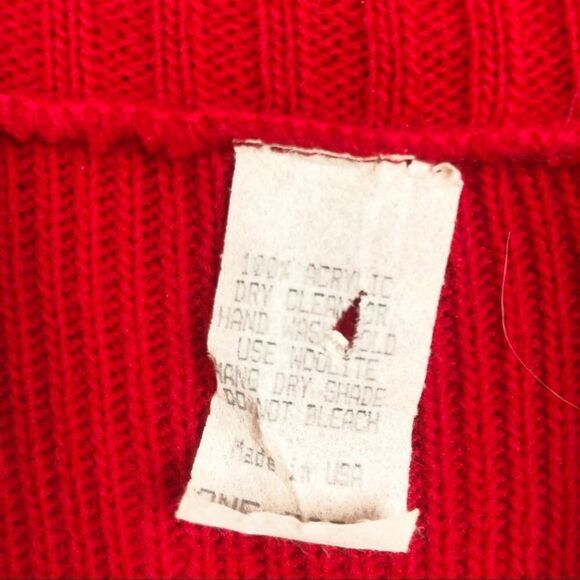 FOCUS USA | Vintage Sweater Set Red Gold Embellished Sleeveless Top & Cardigan - Picture 10 of 12